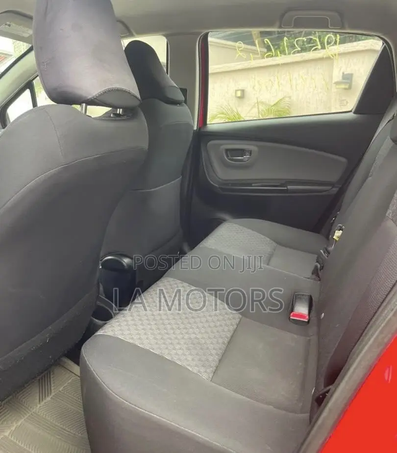 Toyota Yaris 2015 Red