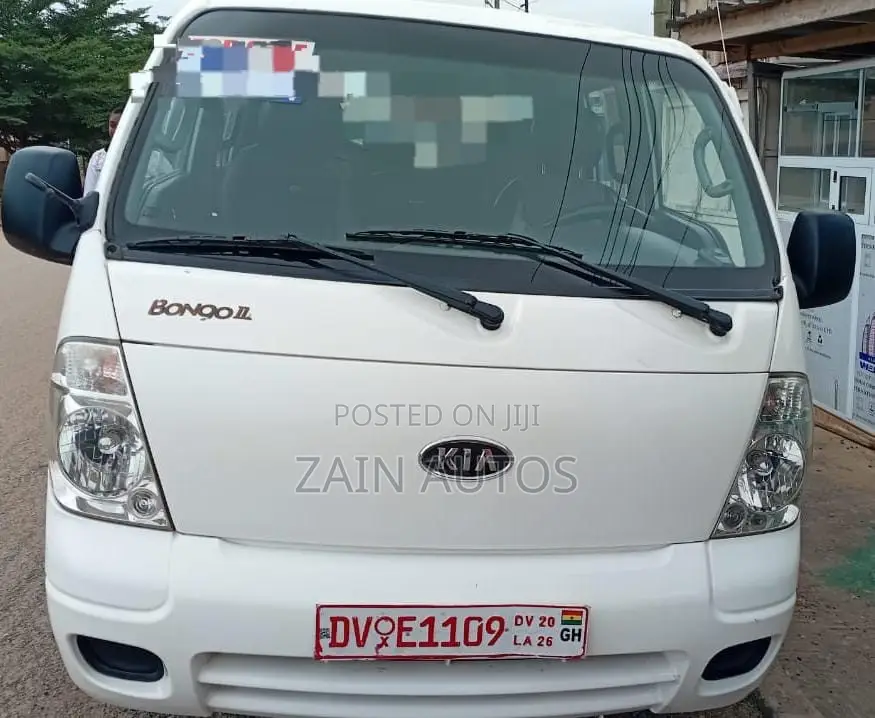 Kia Bongo 2017 White
