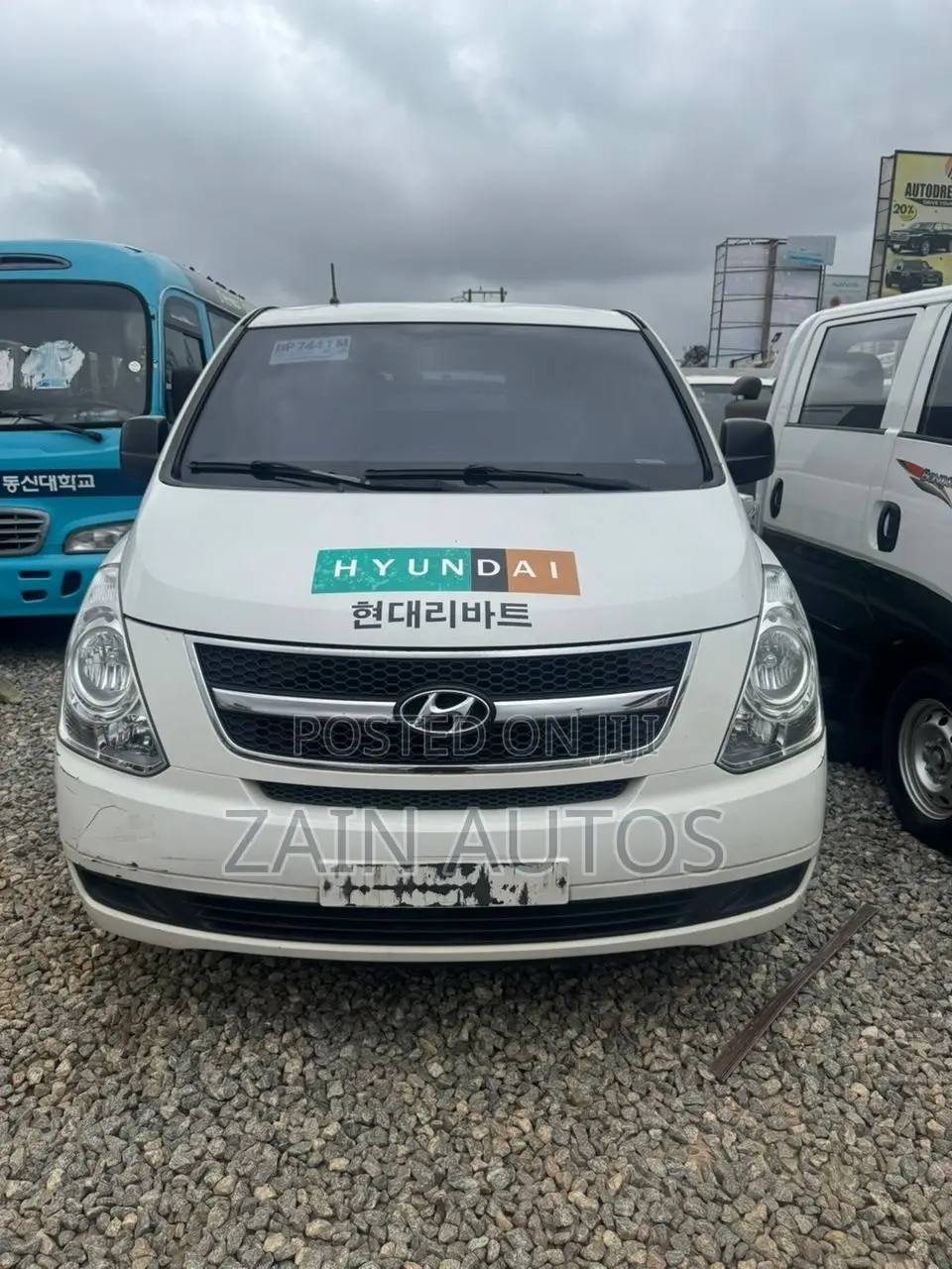 Hyundai Starex 2015 White