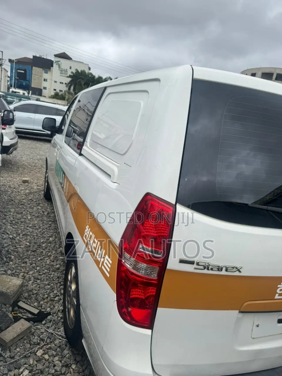 Hyundai Starex 2015 White