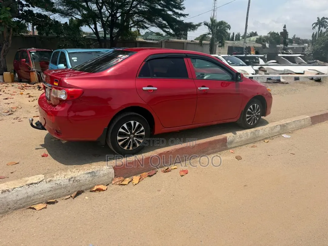 Toyota Corolla 2013 Burgundy
