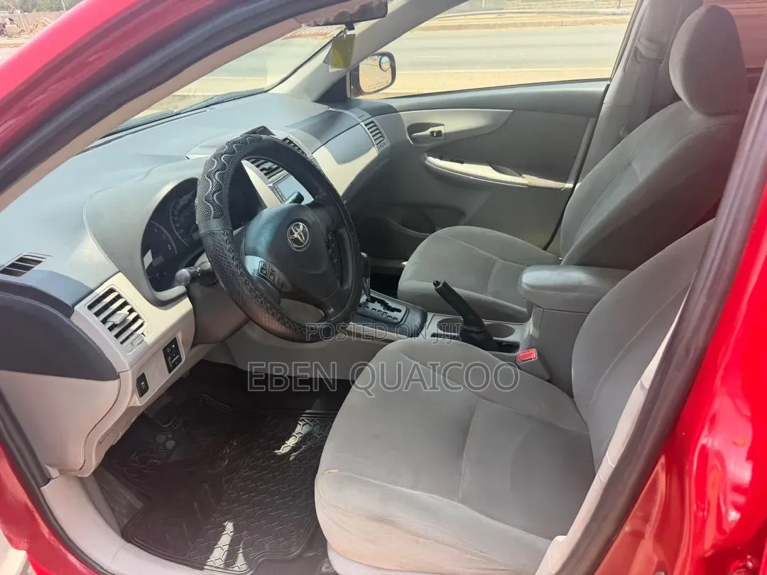 Toyota Corolla 2013 Burgundy