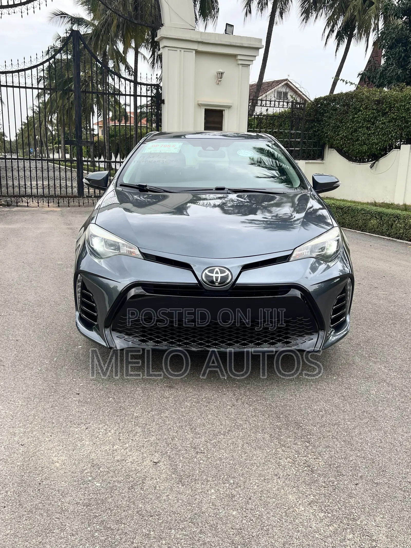 Toyota Corolla XSE (1.8L 4cyl 2A) 2019 Gray