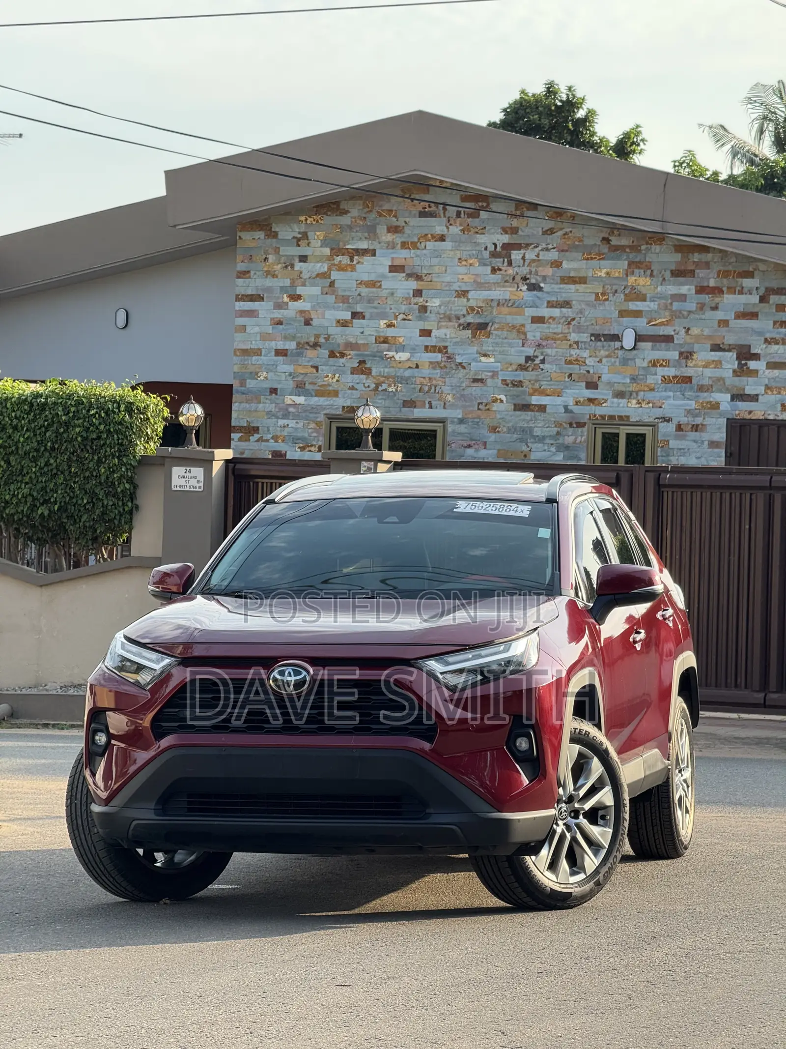 Toyota RAV4 XLE AWD 2023 Red