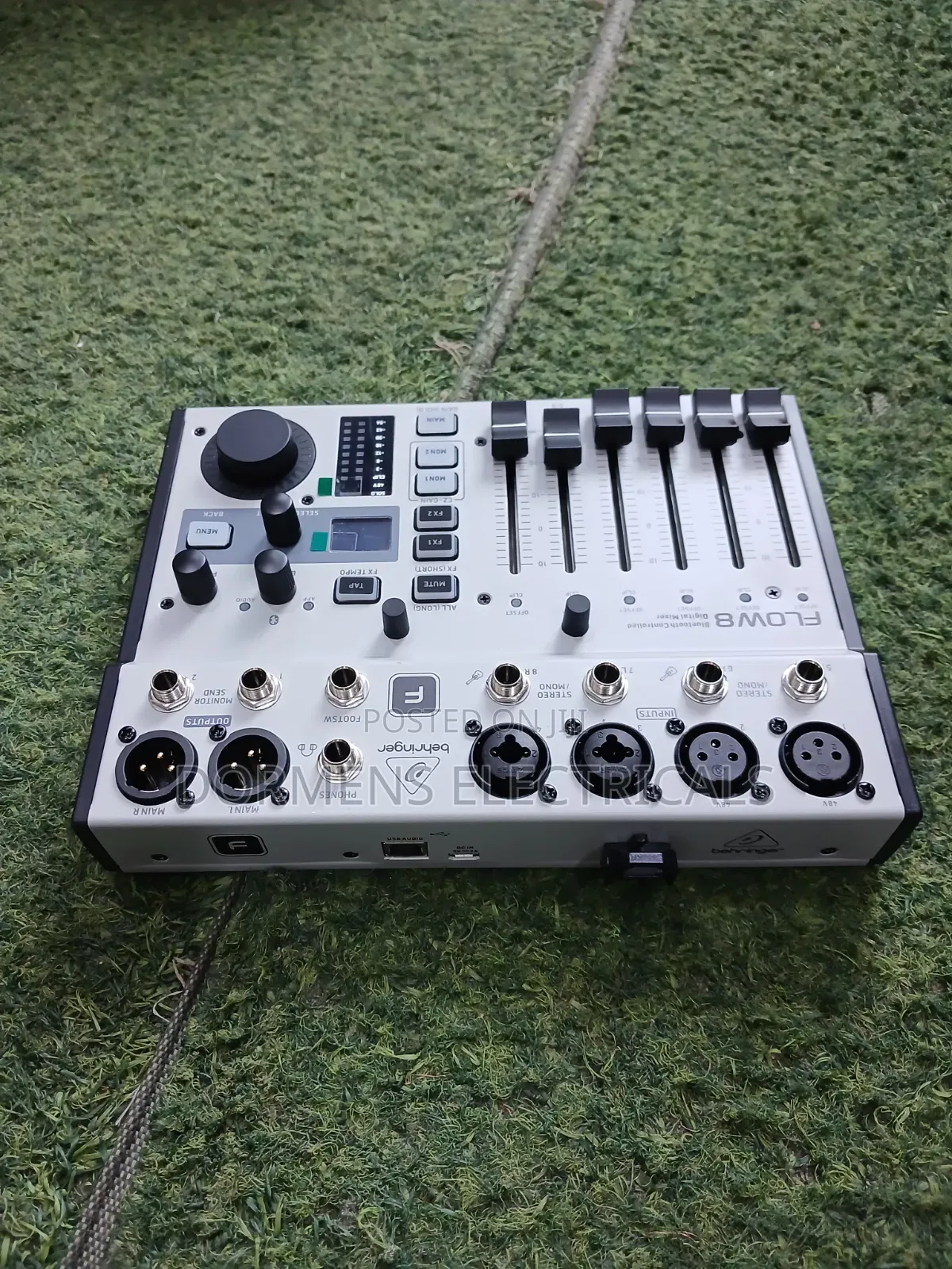 Behringer Flow-8 Digital USB Mixer 8 Input With Bluetooth