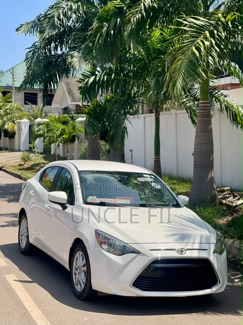 Toyota Yaris iA 1.5 FWD 2019 White