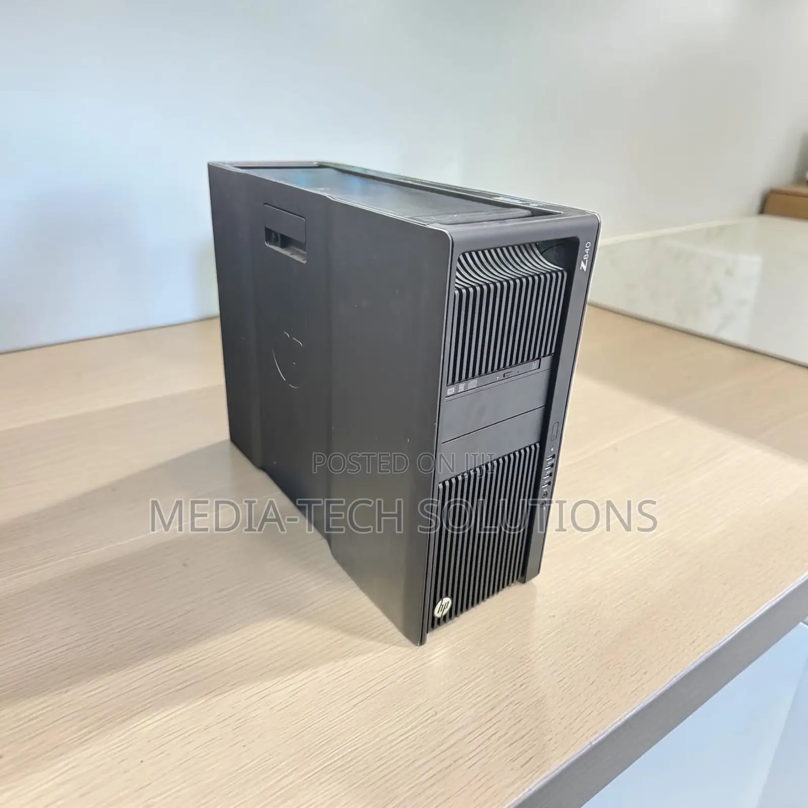 Desktop Computer HP Z840 128GB Intel Xeon SSD 2T