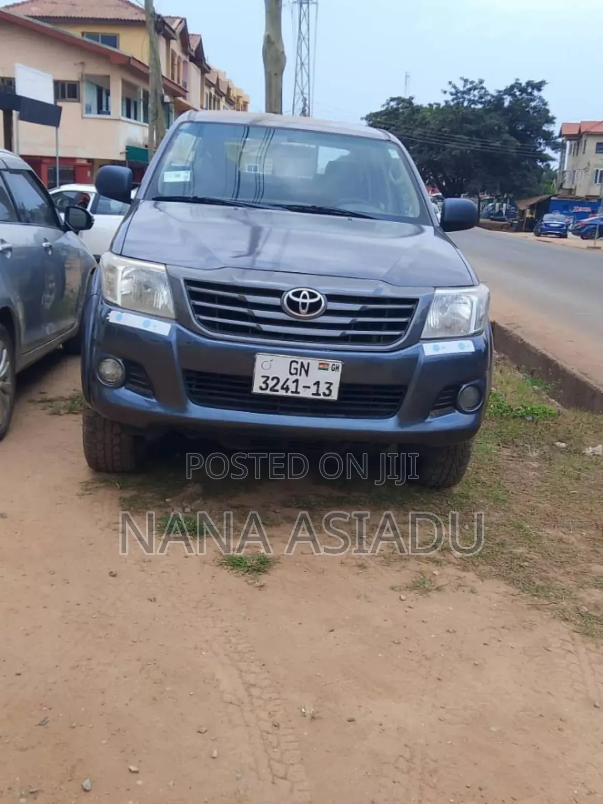 Toyota Hilux 2013 Gray
