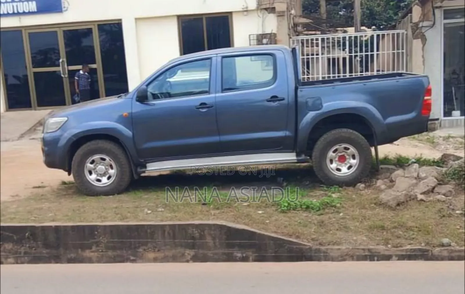 Toyota Hilux 2013 Gray