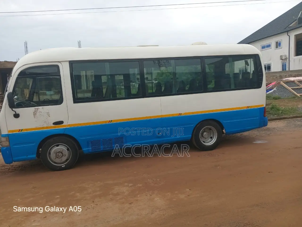 Hyundai County 2012 Blue
