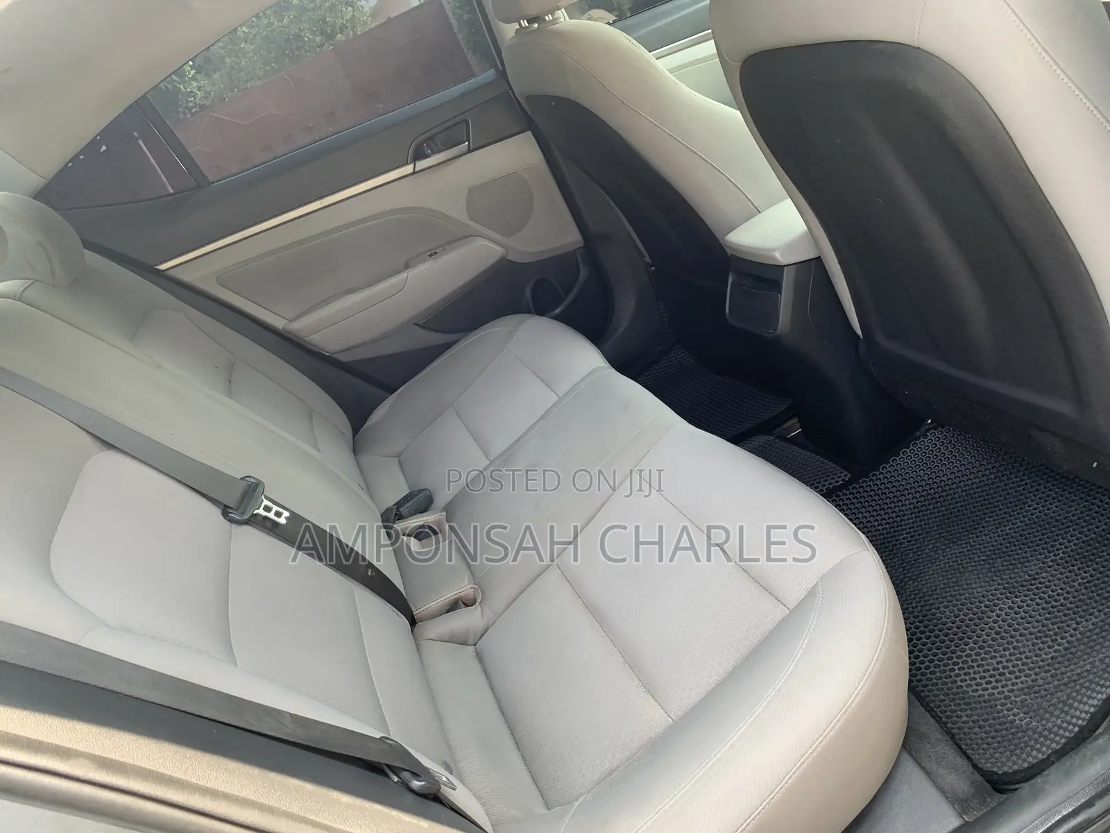 Hyundai Elantra ECO Sedan FWD (1.4L 4cyl 7A) 2017 Silver