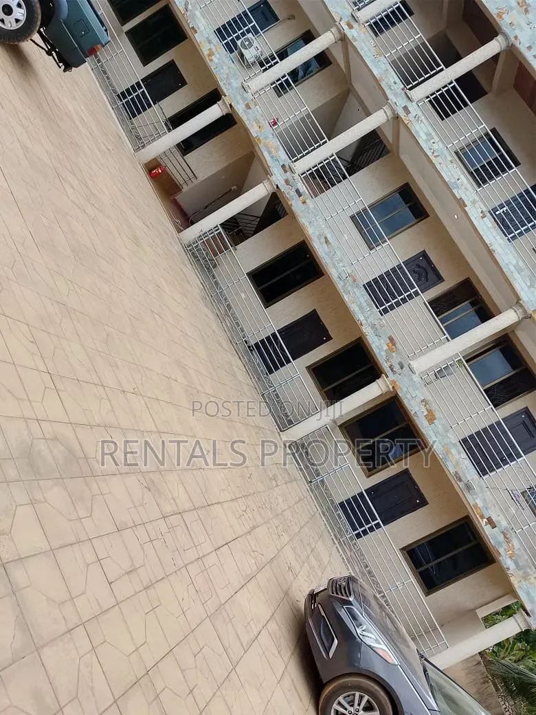 1bdrm Block of Flats in Dodowa Pilar Two, Main Station for rent