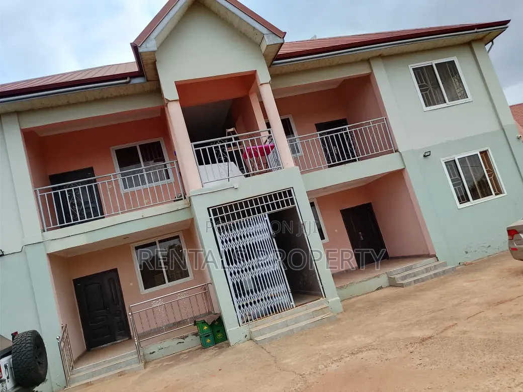 2bdrm Block of Flats in Dodowa Pilat Two, Main Station for rent
