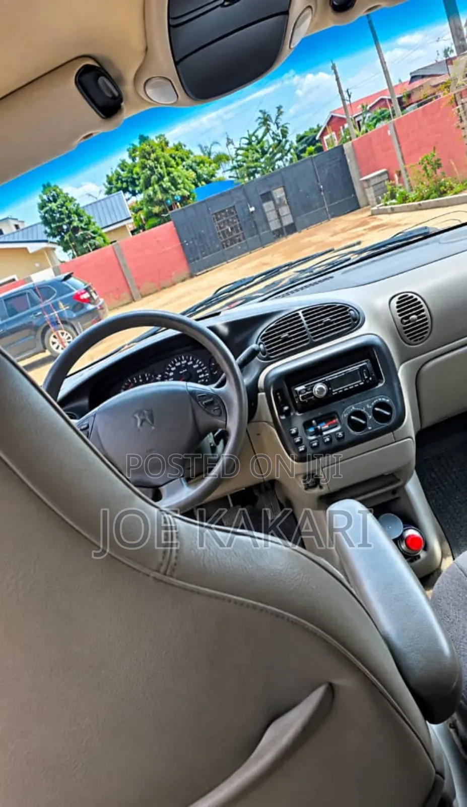 Dodge Caravan SE 2000 Black