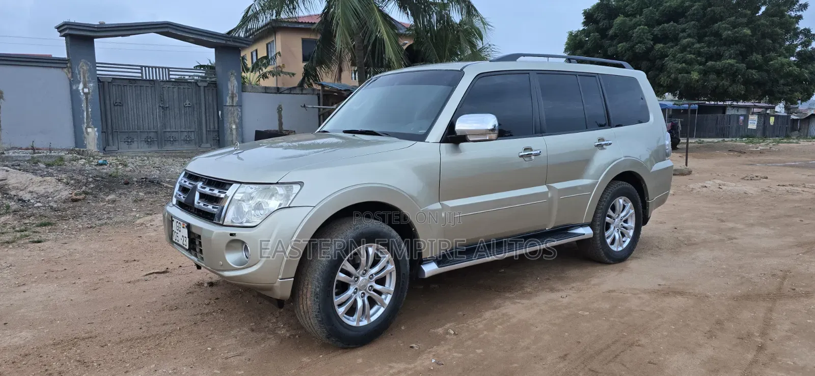 Mitsubishi Pajero V90 3.8 V6 GLS/GLX 2015 Gold