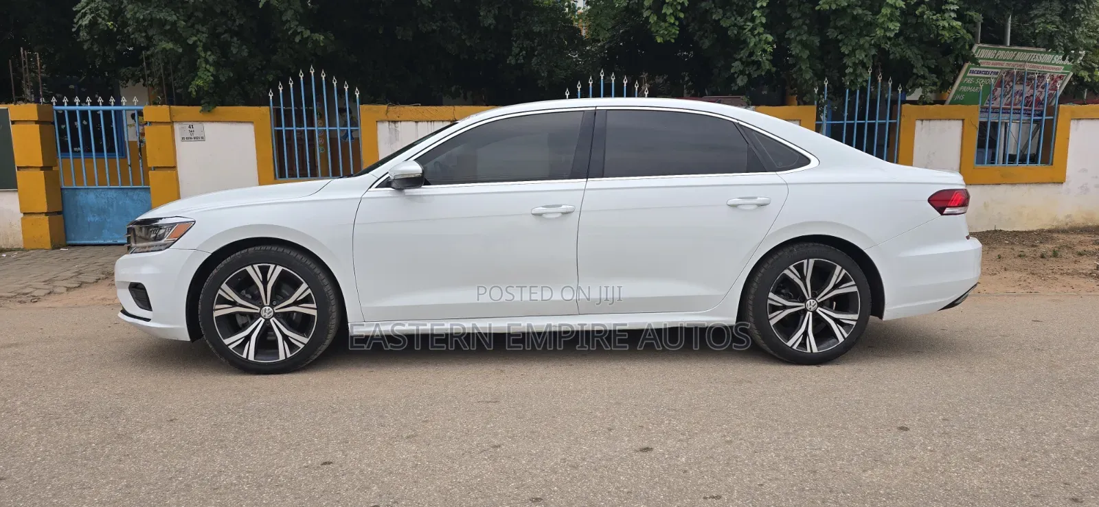 Volkswagen Passat 2.0T Limited Edition 2022 White