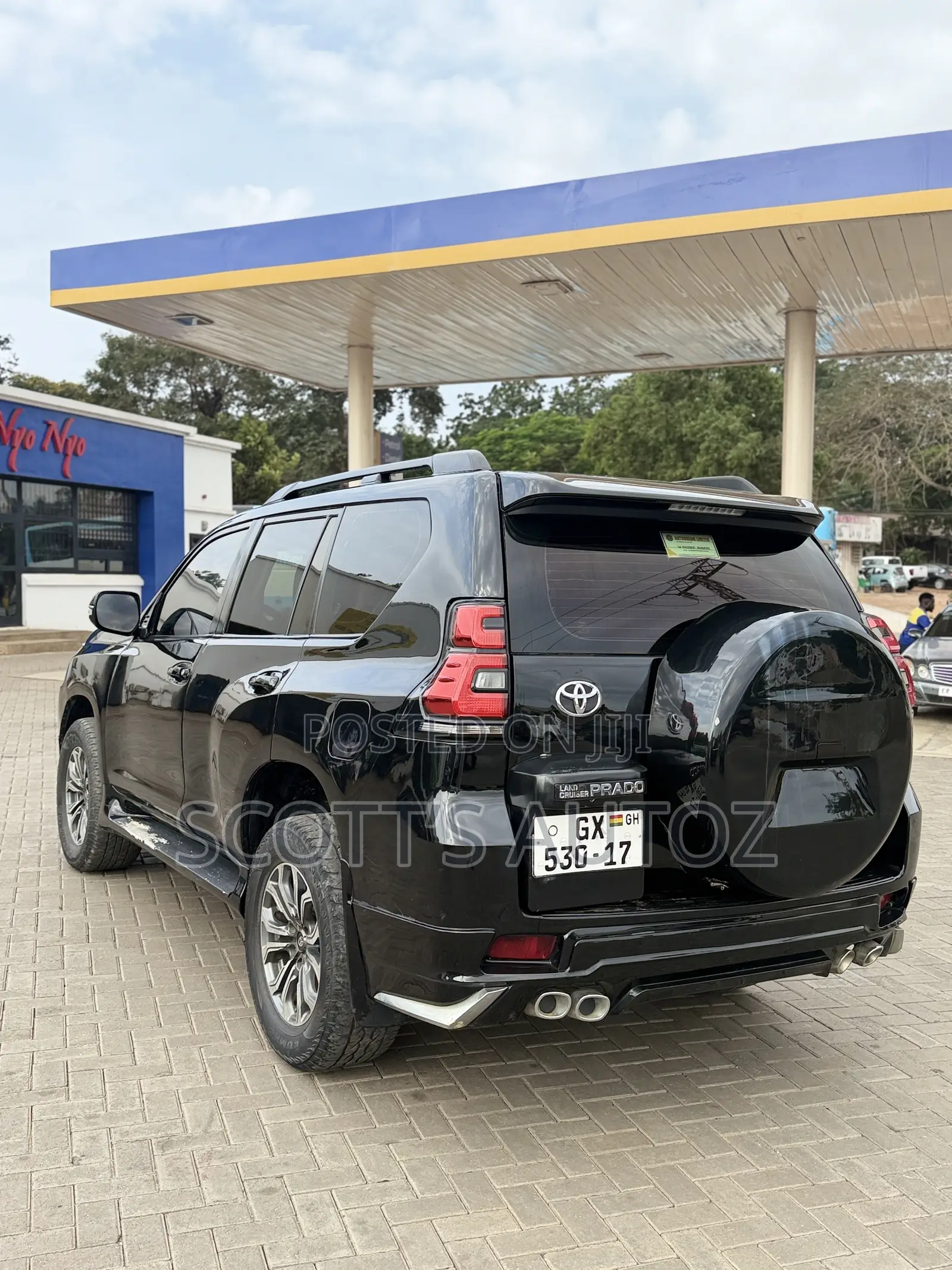 Toyota Land Cruiser Prado 2017 Black