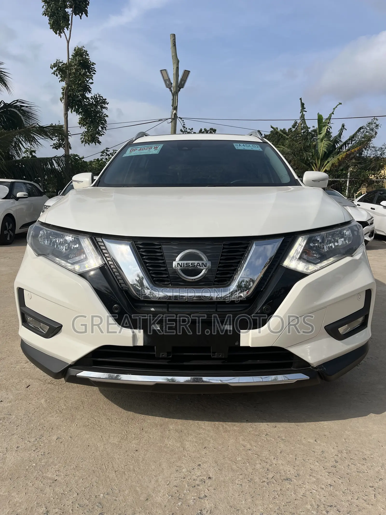 Nissan X-Trail 2.5 Petrol AWD 2019 White