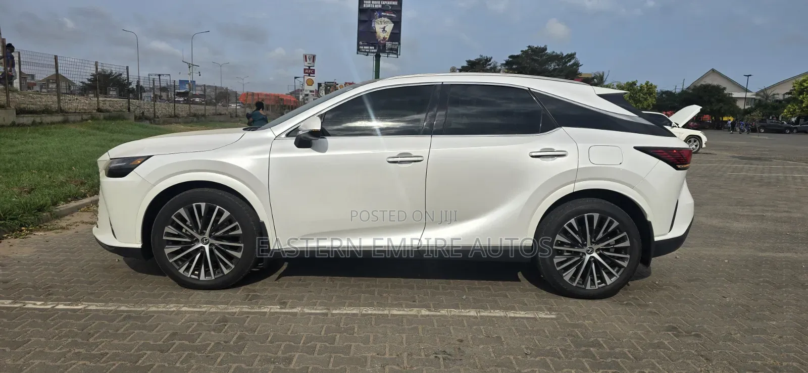 Lexus RX 350 F SPORT Design AWD 2025 White