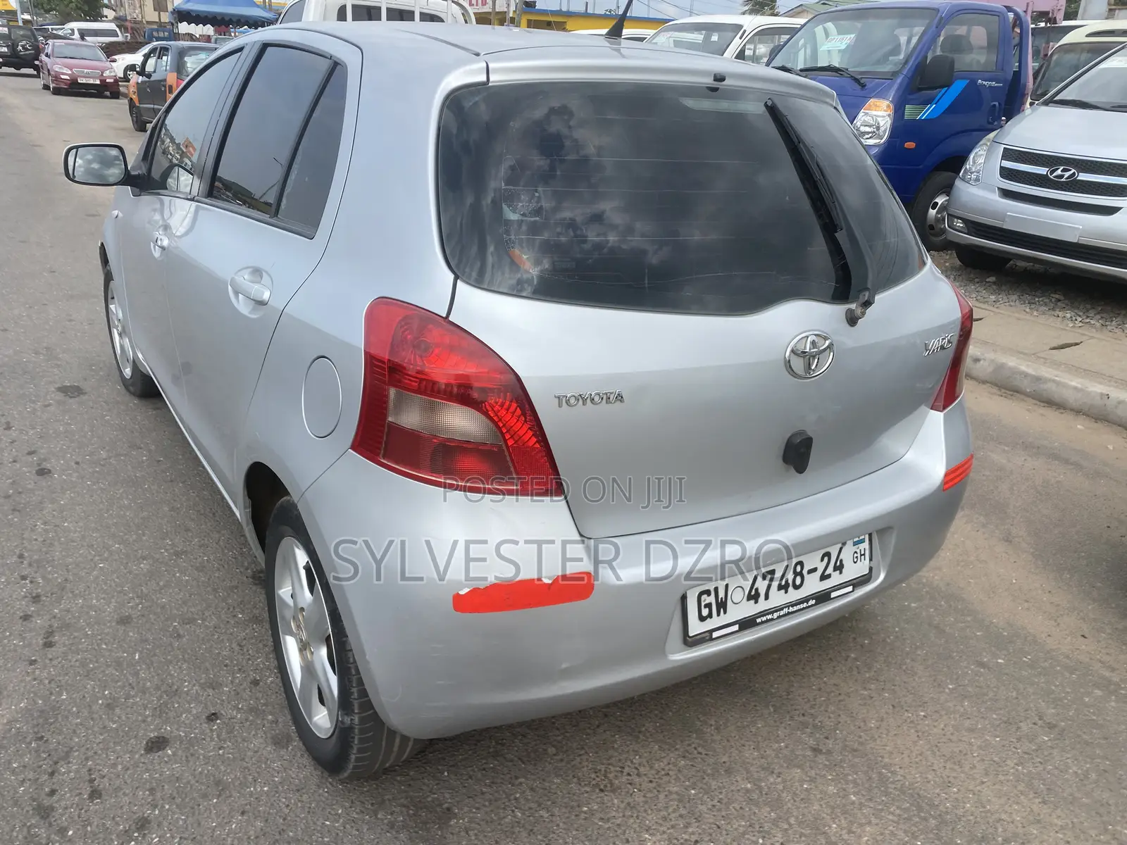 Toyota Yaris 2010 Silver