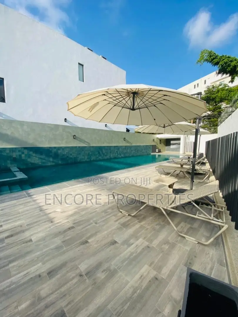 4bdrm Townhouse / Terrace in Cantoments, Cantonments for rent