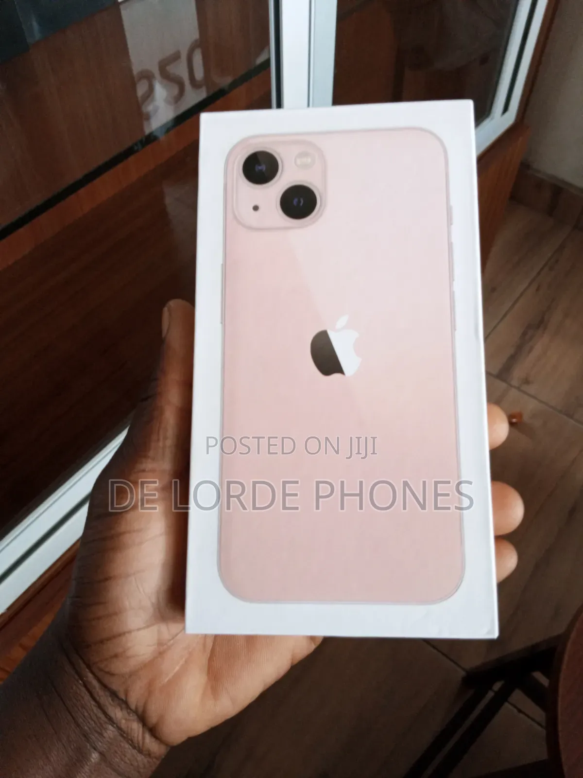 New Apple iPhone 13 128 GB Pink
