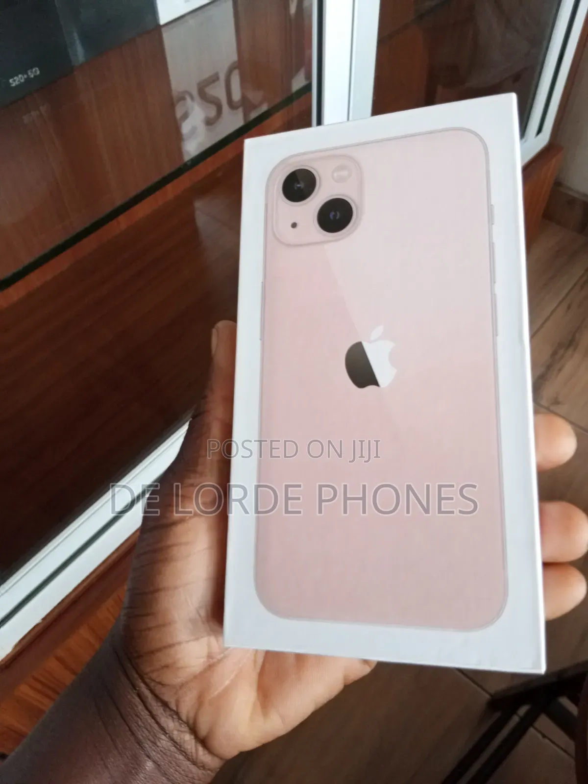 New Apple iPhone 13 128 GB Pink