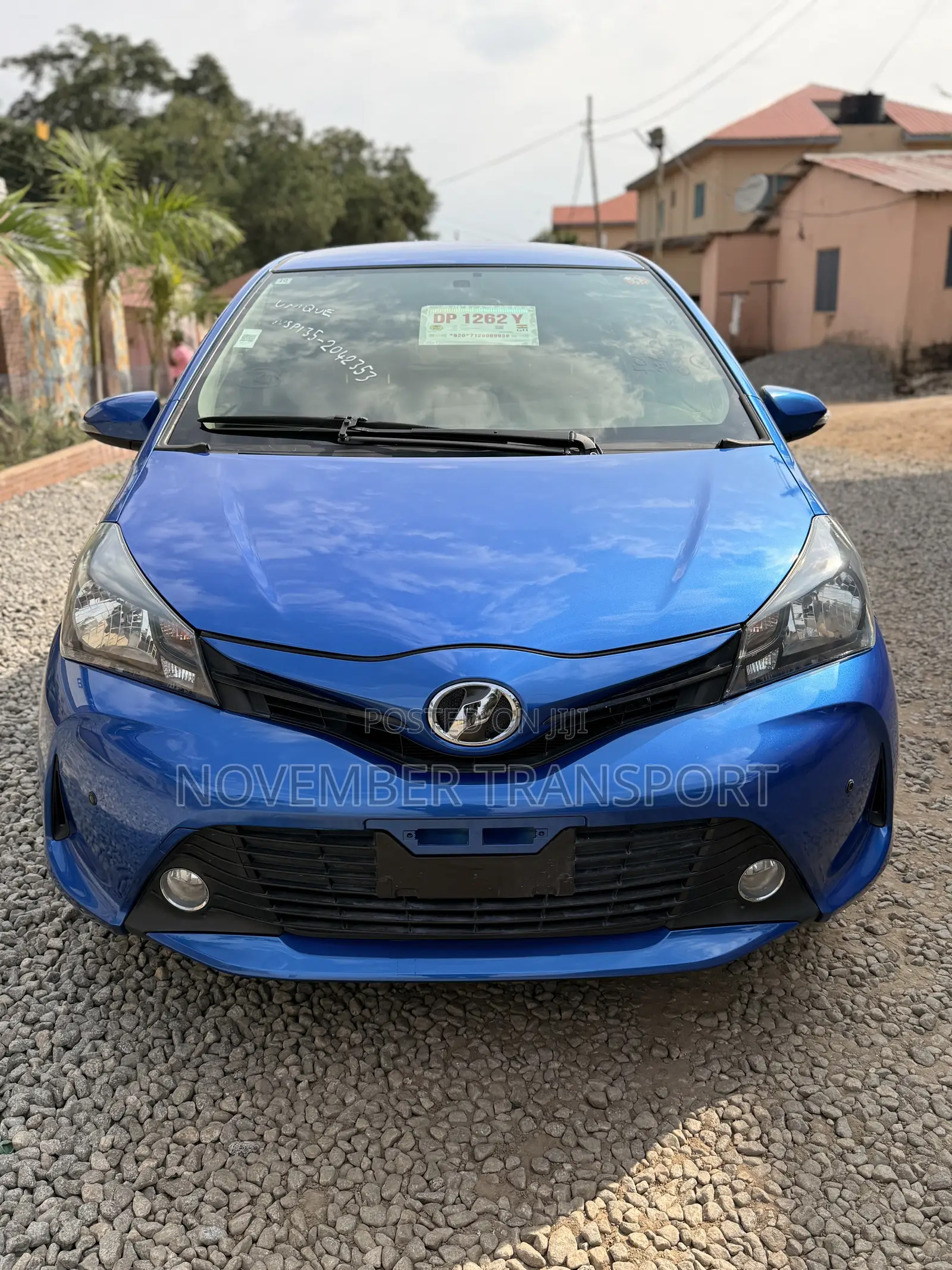 Toyota Vitz 1.3 FWD 5dr 2015 Blue