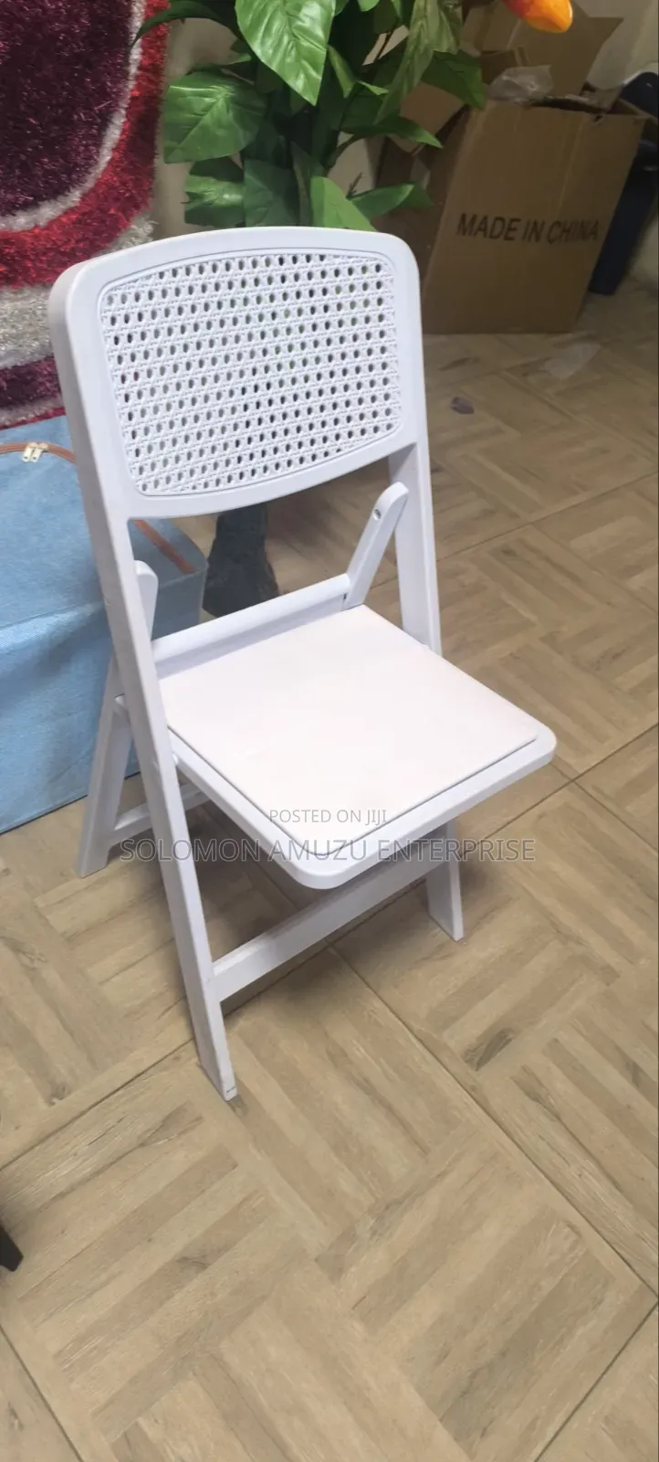Dotted Gladiator Chair