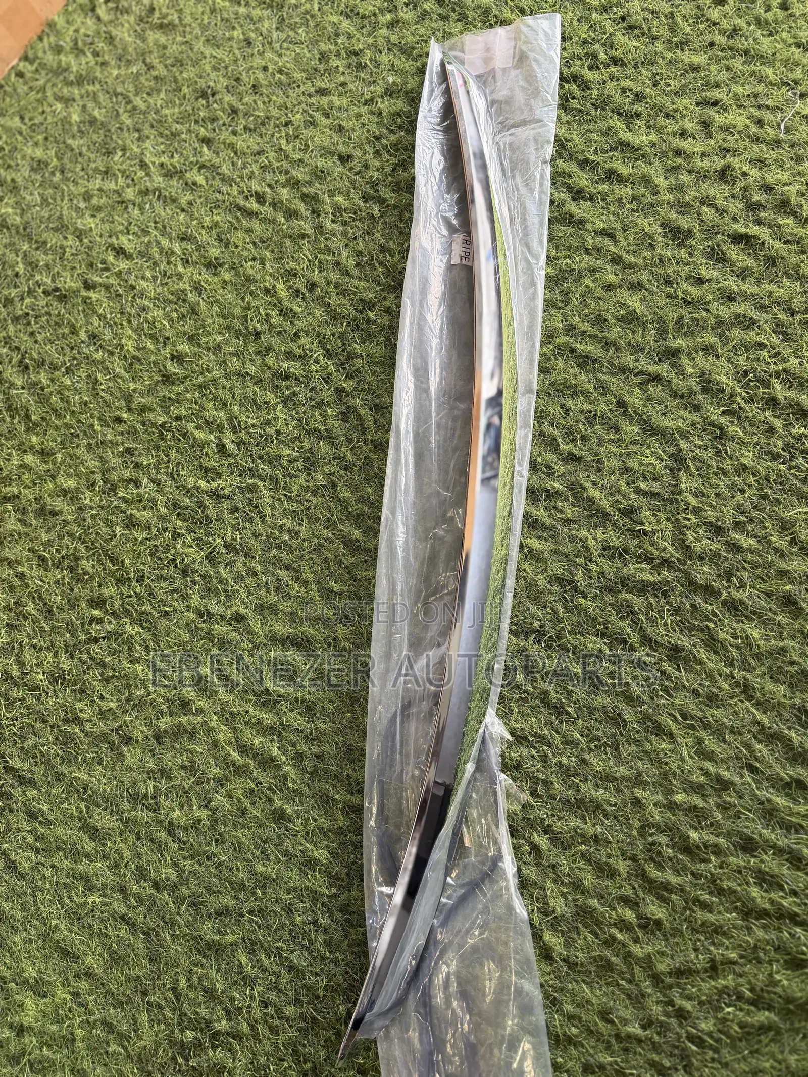 Toyota Hilux Bonnet Hood Trim Moulding Chrome 2016 2017 2018 2019 2020