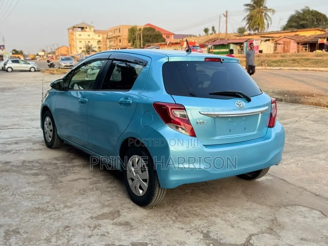 Toyota Vitz 1.5 FWD 3dr 2017 Blue