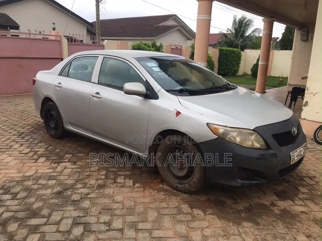 Toyota Corolla LE 4dr Sedan (1.8L 4 cyl 4A) 2009 Silver