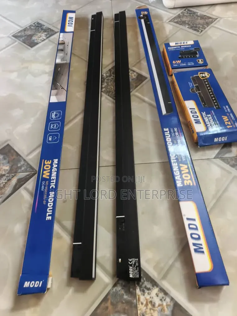 Intact High Base Led 30watts (Tri Color) Magnetic Track