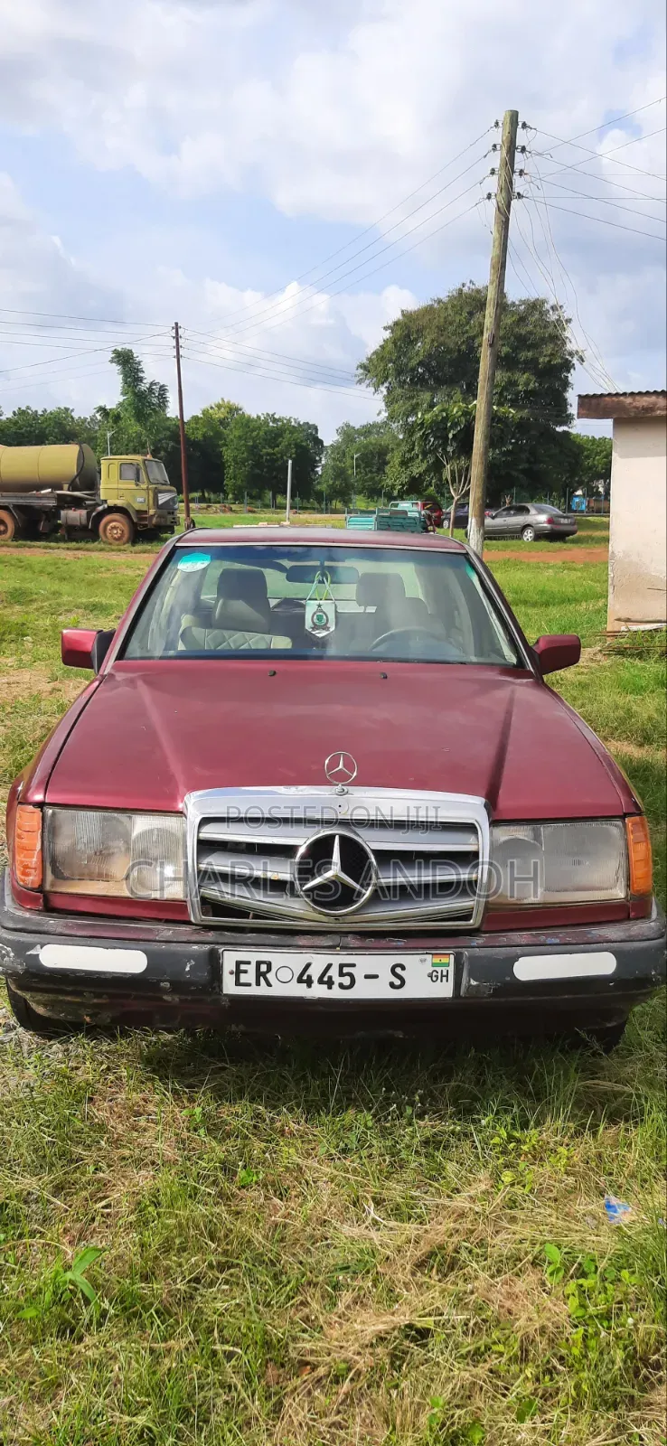 Mercedes-Benz 200E 1993 Red