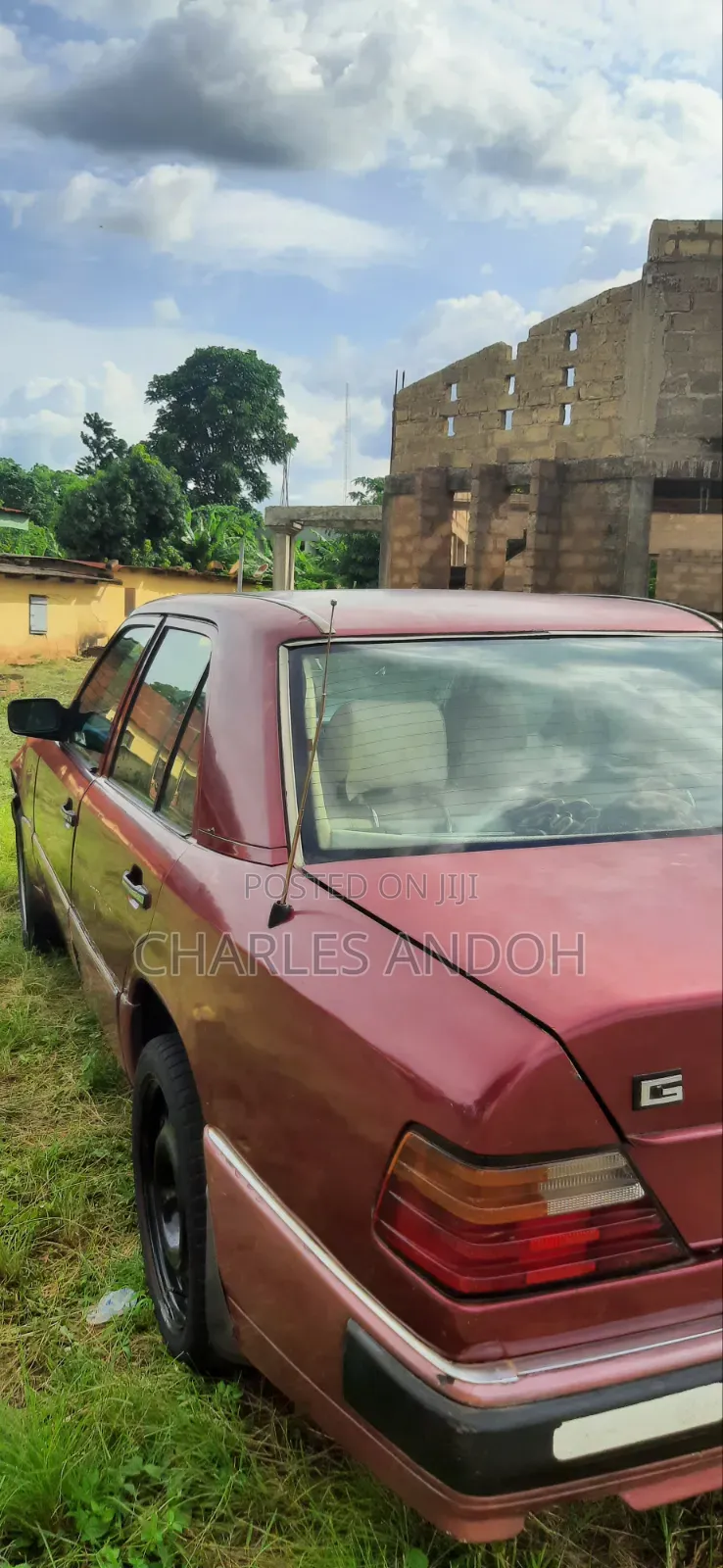 Mercedes-Benz 200E 1993 Red