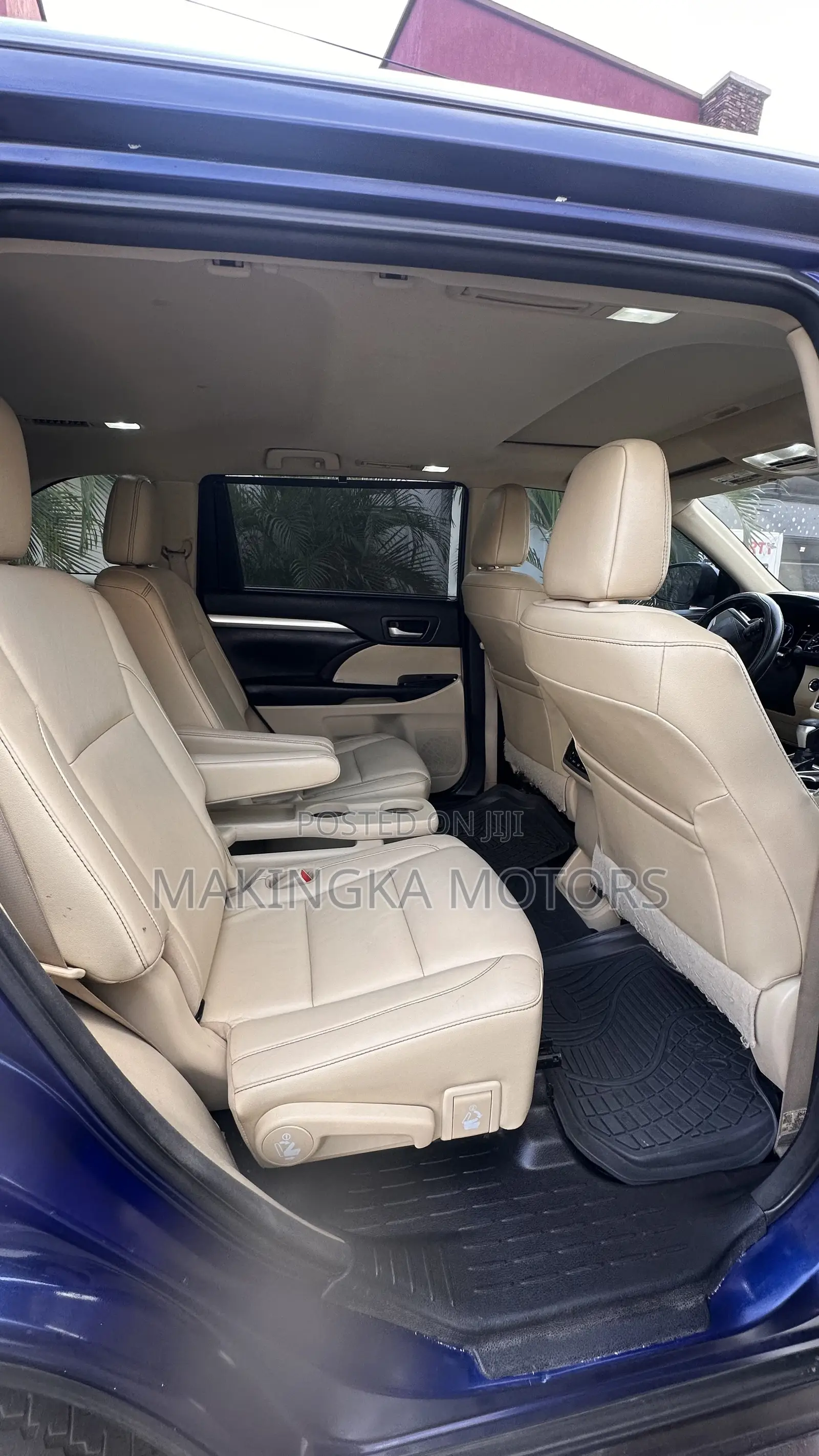 Toyota Highlander XLE 4x4 V6 (3.5L 6cyl 8A) 2017 Blue