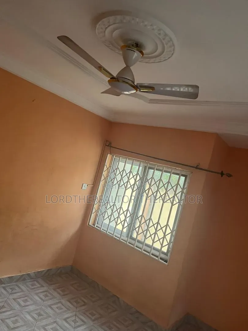 2bdrm Apartment in Ola Achool Area for rent