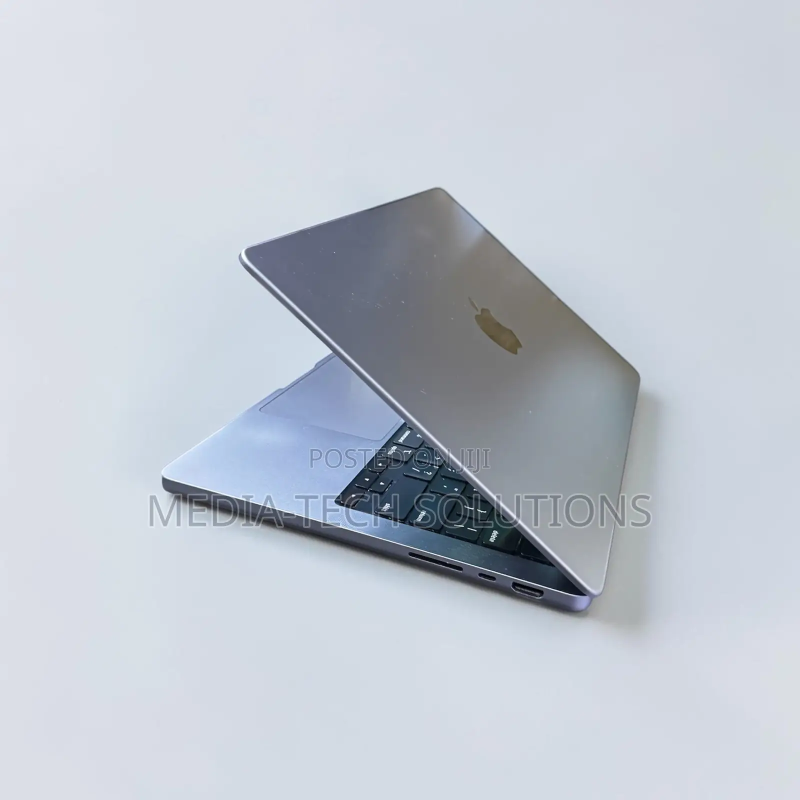 Laptop Apple MacBook Pro 2021 M1 32GB Apple M1 SSD 512GB