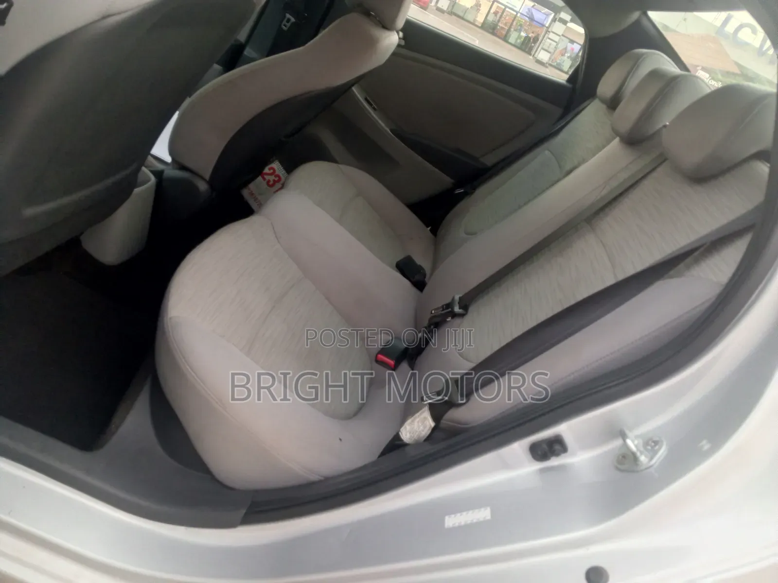 Hyundai Accent SE Sedan 2017 Silver