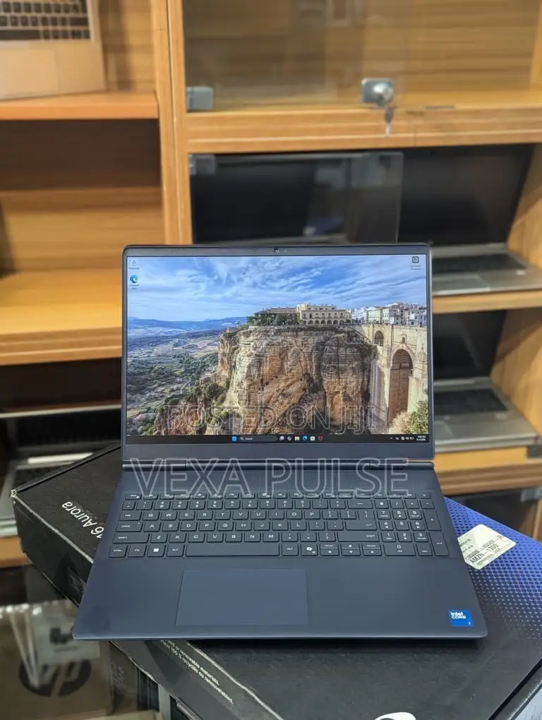 Laptop Alienware 16 Aurora 16GB Intel Core 7 SSD 1T