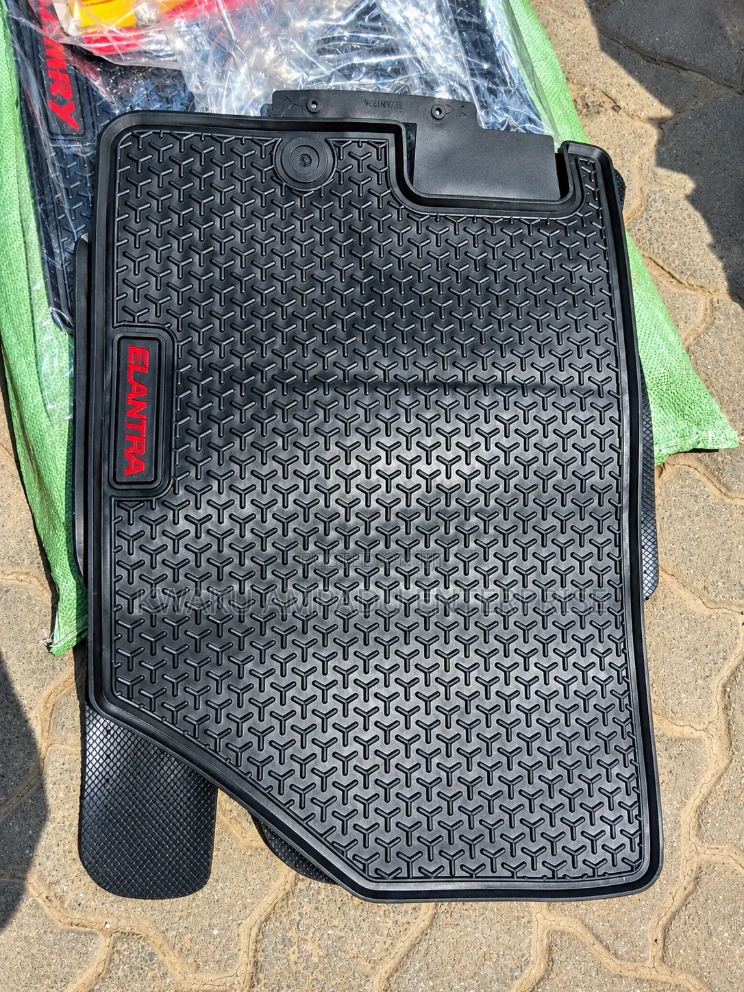 Elantra Heavy-Duty Floor Mat - Ful Set