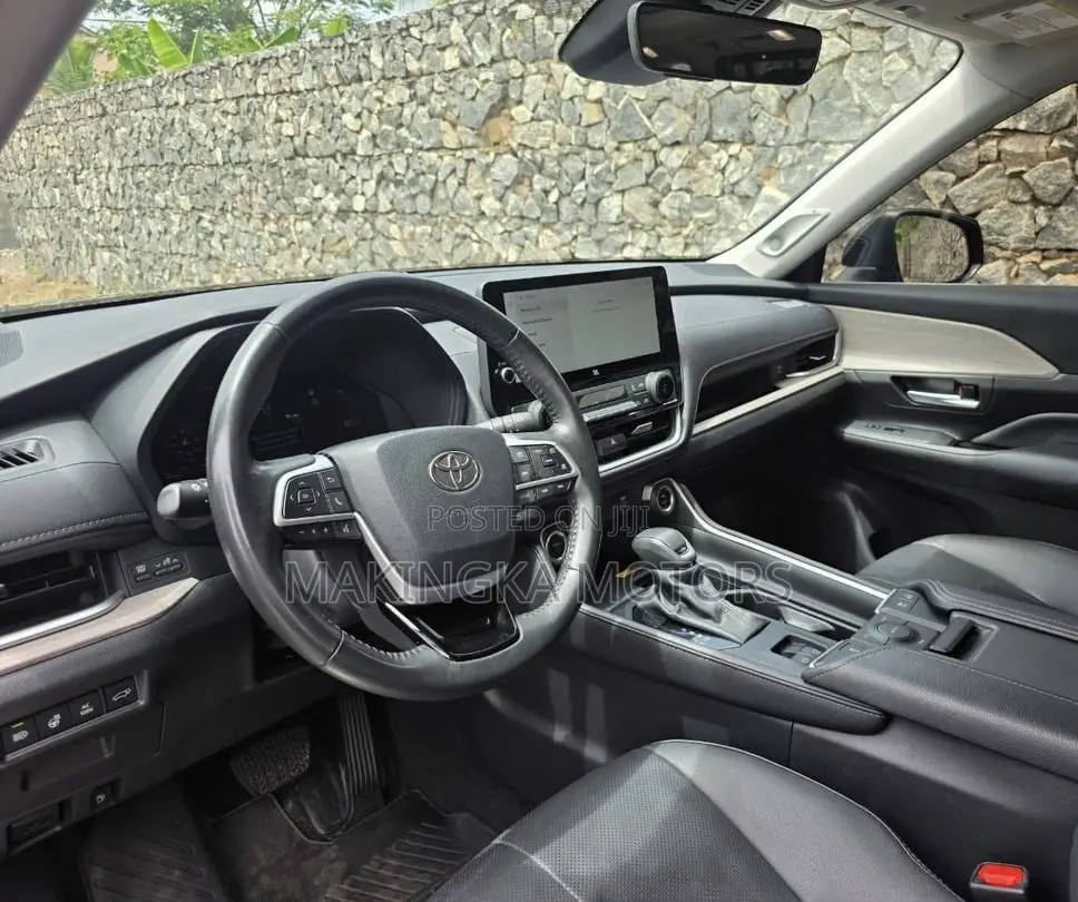 Toyota Grand Highlander Limited AWD 2024 Black