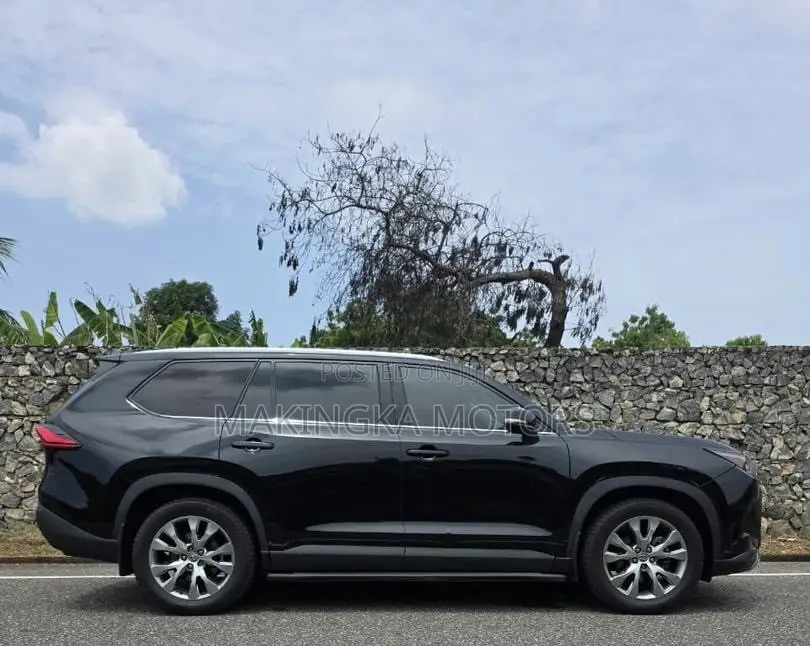 Toyota Grand Highlander Limited AWD 2024 Black