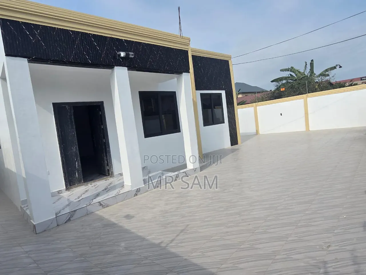 3bdrm House in Sam Properties, Adade for sale