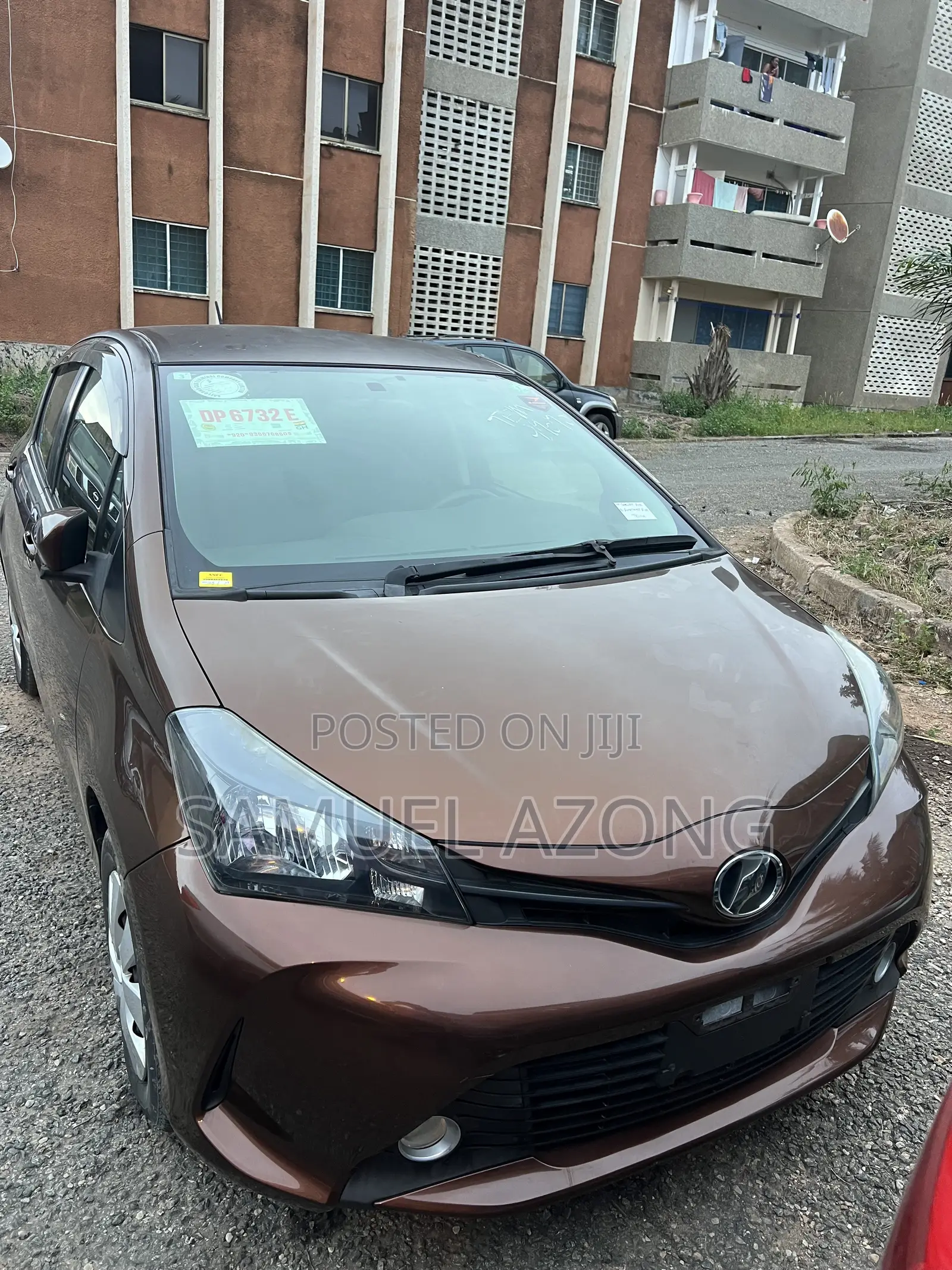 Toyota Vitz 1.3 AWD 3dr 2015 Brown