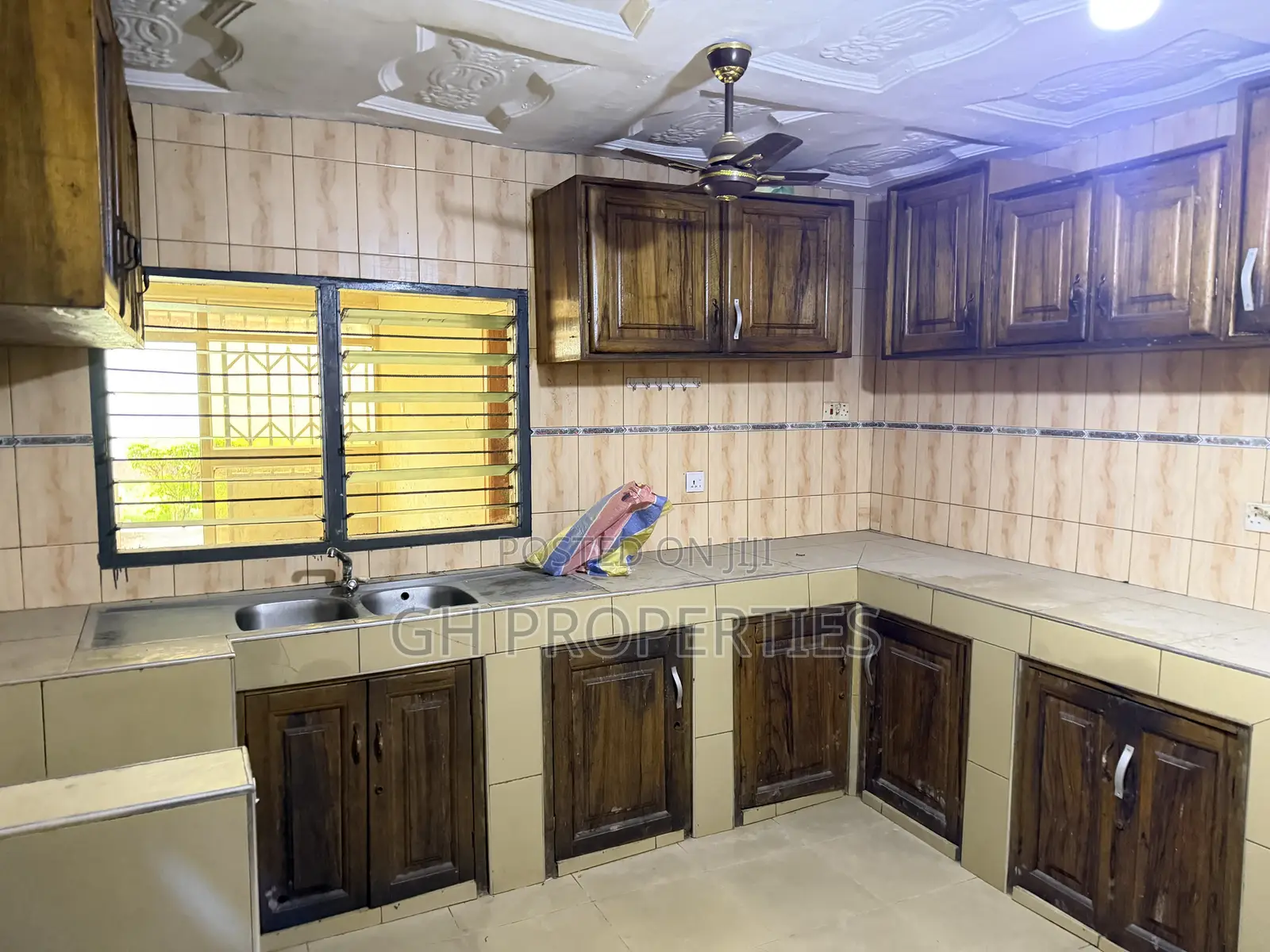 3bdrm Apartment in Daban, Kumasi Metropolitan for rent