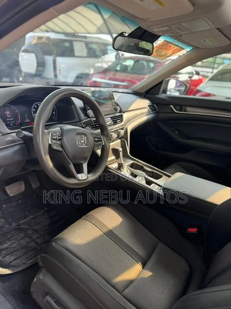 Honda Accord Sport (2.0L 4cyl Turbo 10A) 2019 Gray