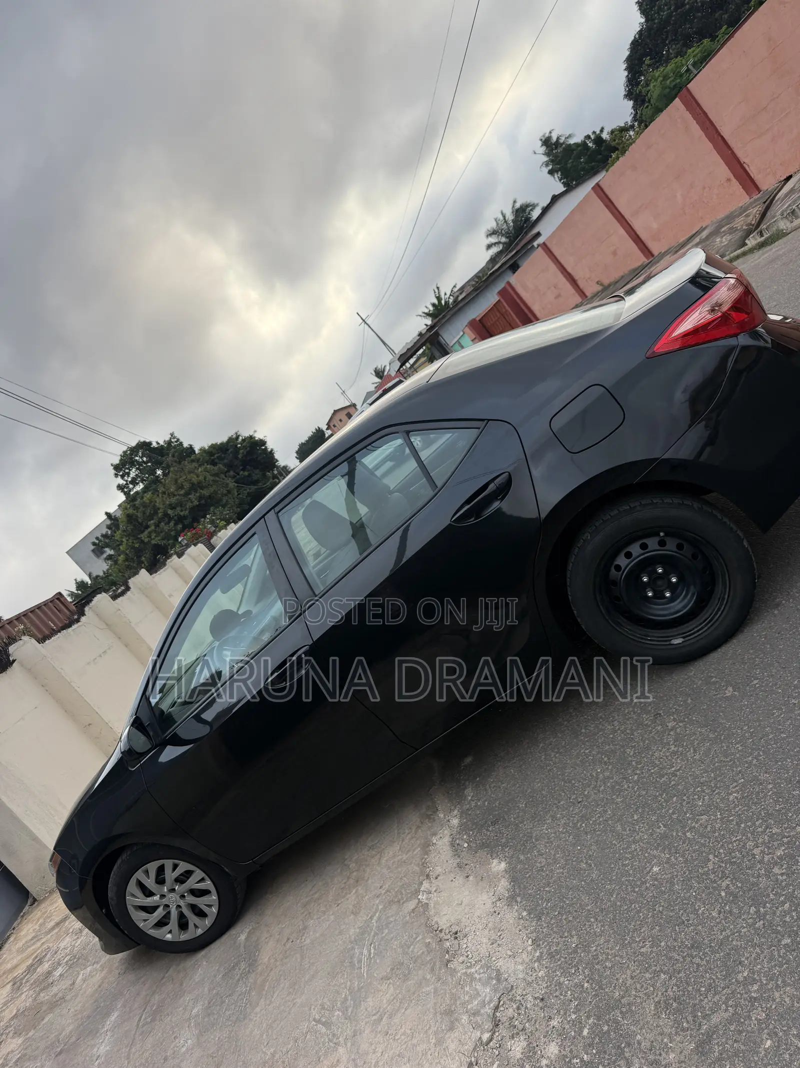Toyota Corolla LE (1.8L 4cyl 2A) 2019 Black