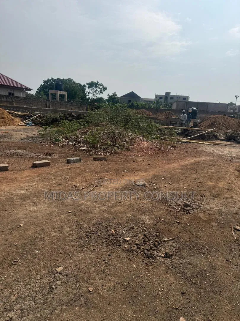 60x110ft Land for Sale at New Legon
