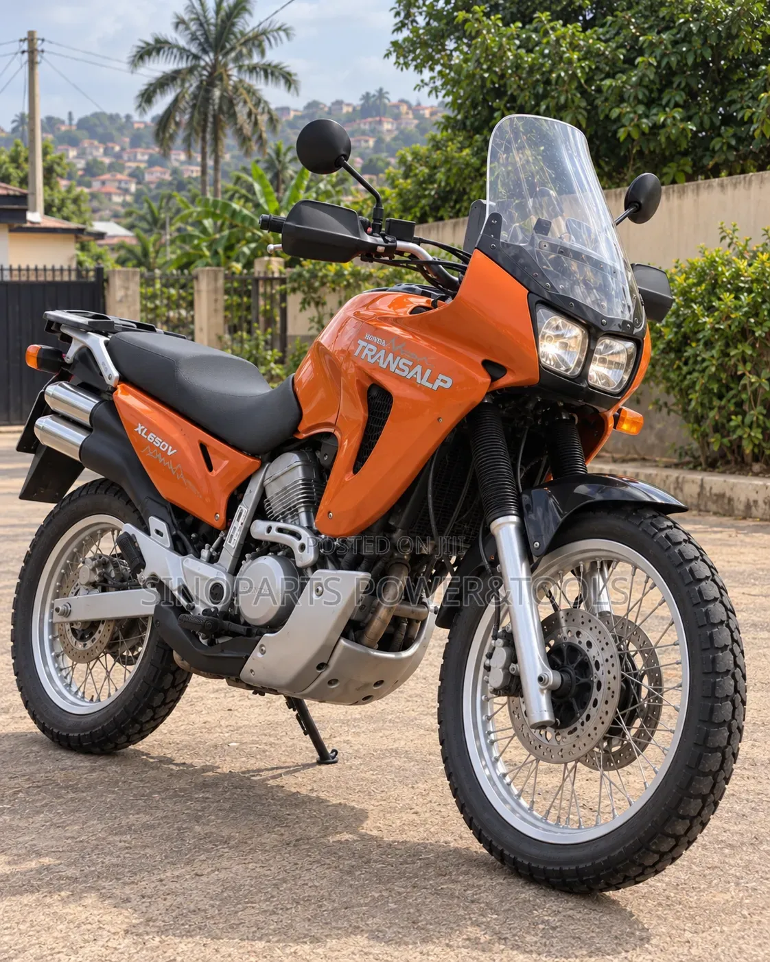 Honda Transalp XL600V 2019 Orange